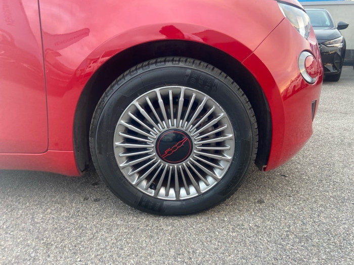 Fiat 500e CABRIOLET 500C e 118 ch RED