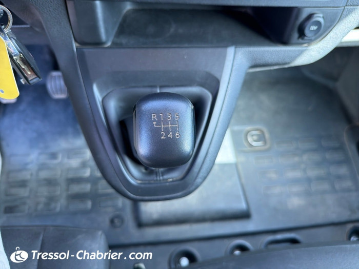 Fiat SCUDO FOURGON 2.0 MULTIJET 145 STANDARD PRO LOUNGE