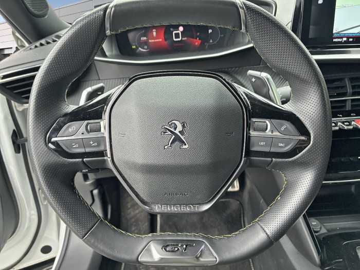 Peugeot 2008 BlueHDi 130 S&S EAT8 GT