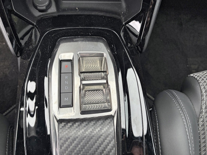 Peugeot 2008 BlueHDi 130 S&S EAT8 GT