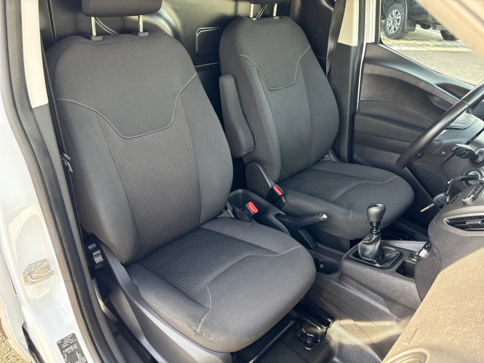 Ford Transit Courier 1.5 TDCI 100ch Stop&Start Trend