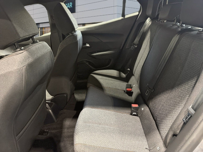 Peugeot 2008 Hybrid 136 e-DCS6 Style
