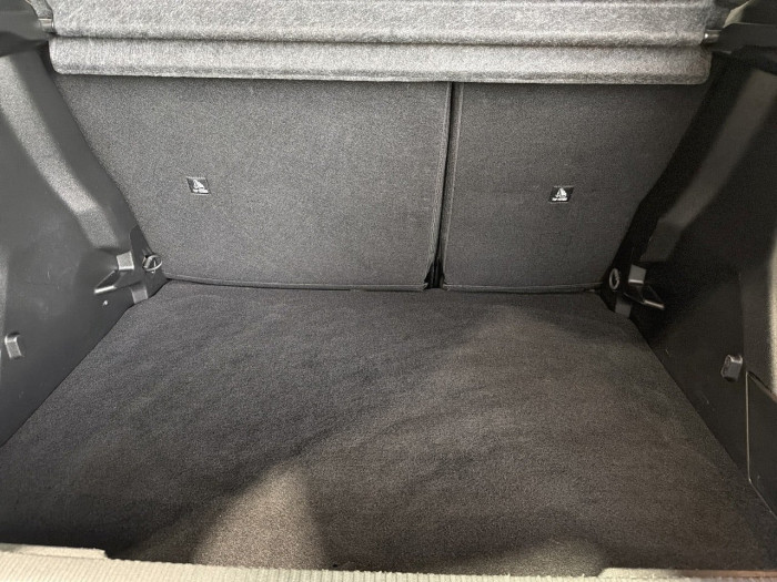 Peugeot 2008 Hybrid 136 e-DCS6 Style
