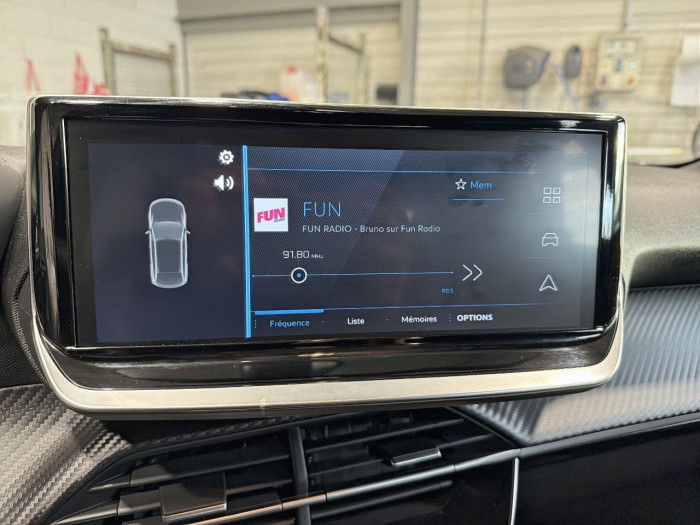 Peugeot 2008 Hybrid 136 e-DCS6 Style