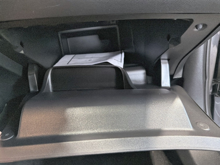 Peugeot 2008 Hybrid 136 e-DCS6 Style