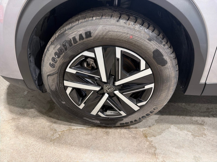 Peugeot 2008 Hybrid 136 e-DCS6 Style