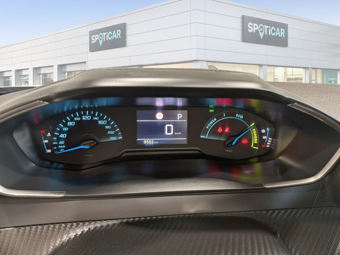 Peugeot 2008 Hybrid 136 e-DCS6 Style