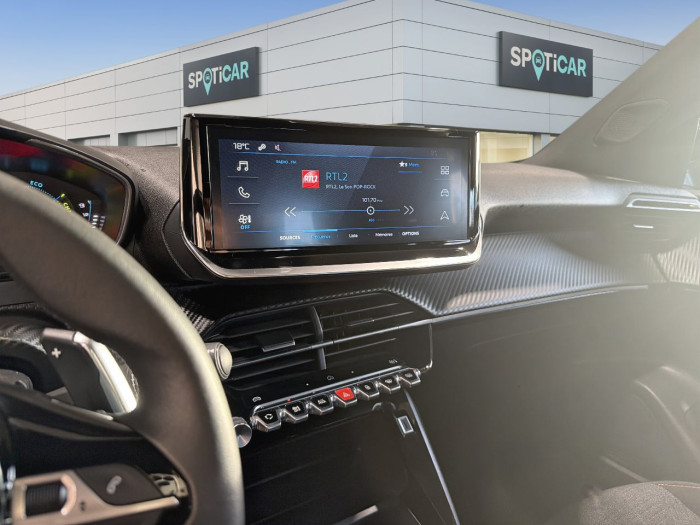 Peugeot 2008 Hybrid 136 e-DCS6 Style