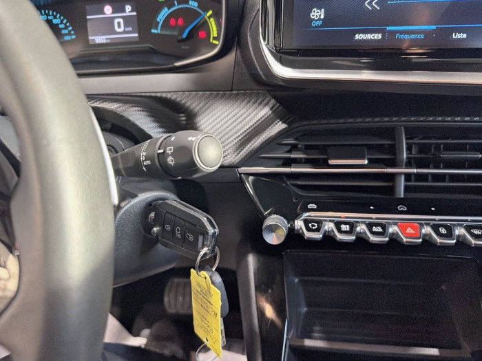 Peugeot 2008 Hybrid 136 e-DCS6 Style