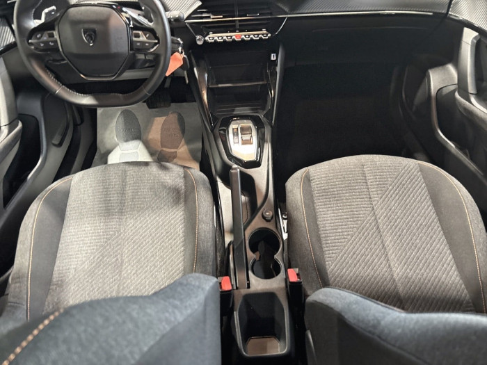 Peugeot 2008 Hybrid 136 e-DCS6 Style