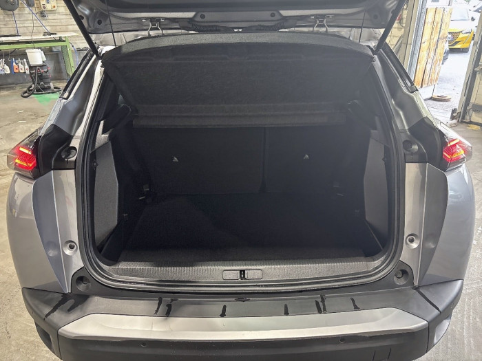 Peugeot 2008 Hybrid 136 e-DCS6 Style