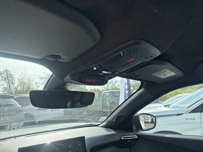 Peugeot 2008 BlueHDi 130 S&S EAT8 GT