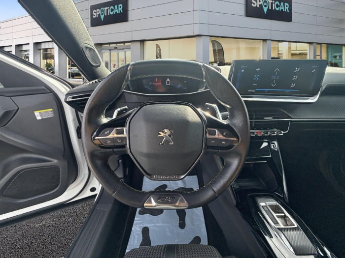 Peugeot 2008 BlueHDi 130 S&S EAT8 GT