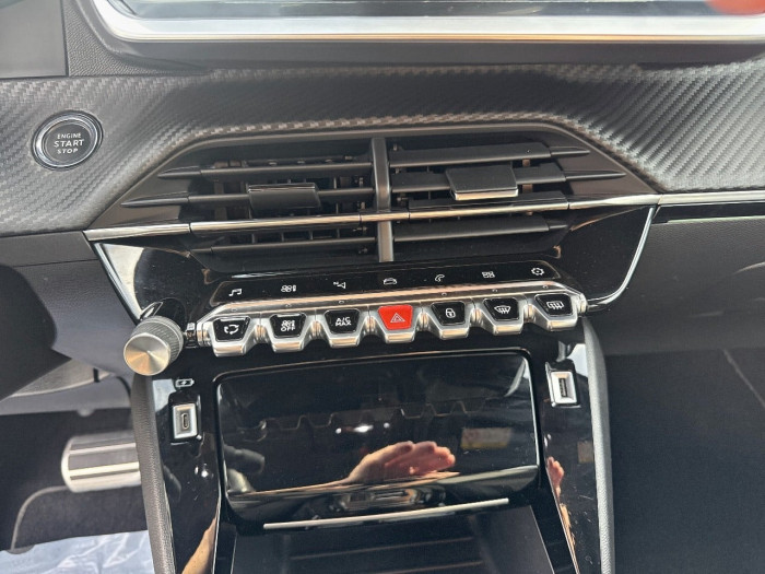 Peugeot 2008 BlueHDi 130 S&S EAT8 GT