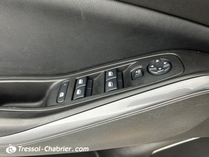 Opel Grandland X Hybrid4 300 ch AWD BVA8 Ultimate
