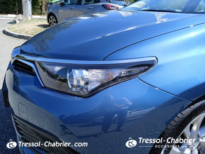 Toyota Auris Hybride 136h Design