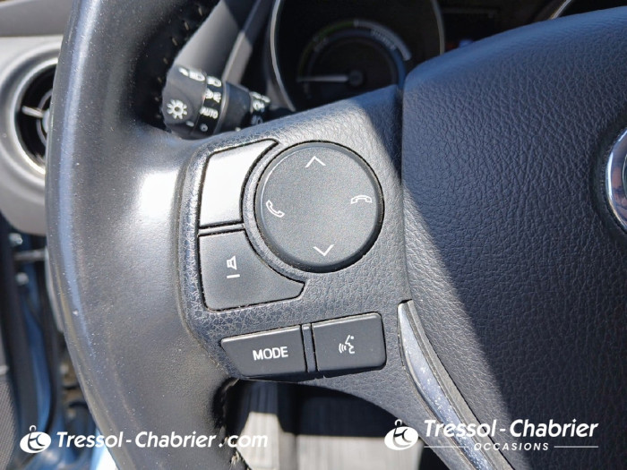 Toyota Auris Hybride 136h Design