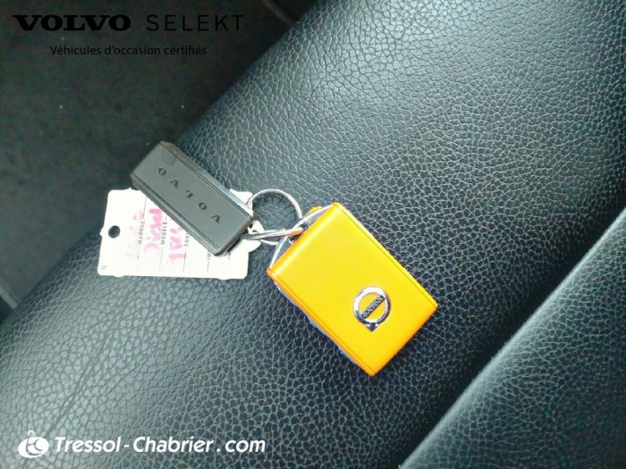 Volvo XC60 B4 (Diesel) 197 ch Geartronic 8 Momentum Business