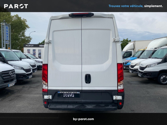 IVECO Daily 35S Fg 35S18H V16
