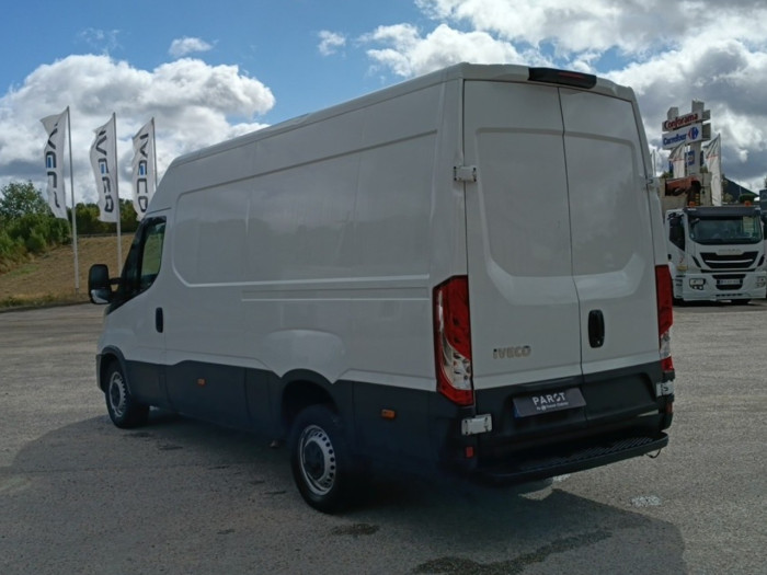 IVECO Daily 35S Fg 35S14 SV V12