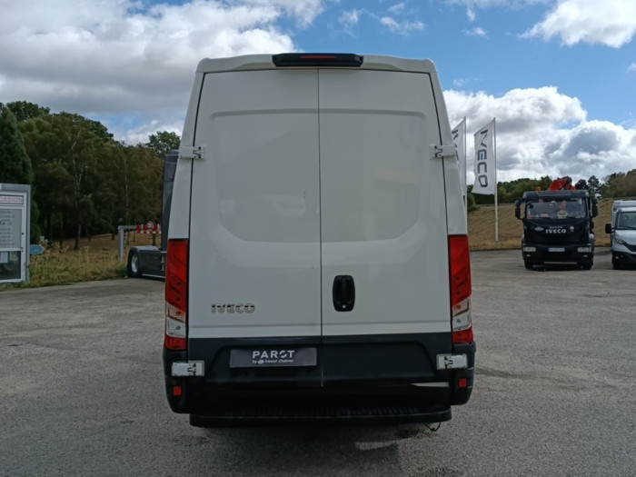 IVECO Daily 35S Fg 35S14 SV V12
