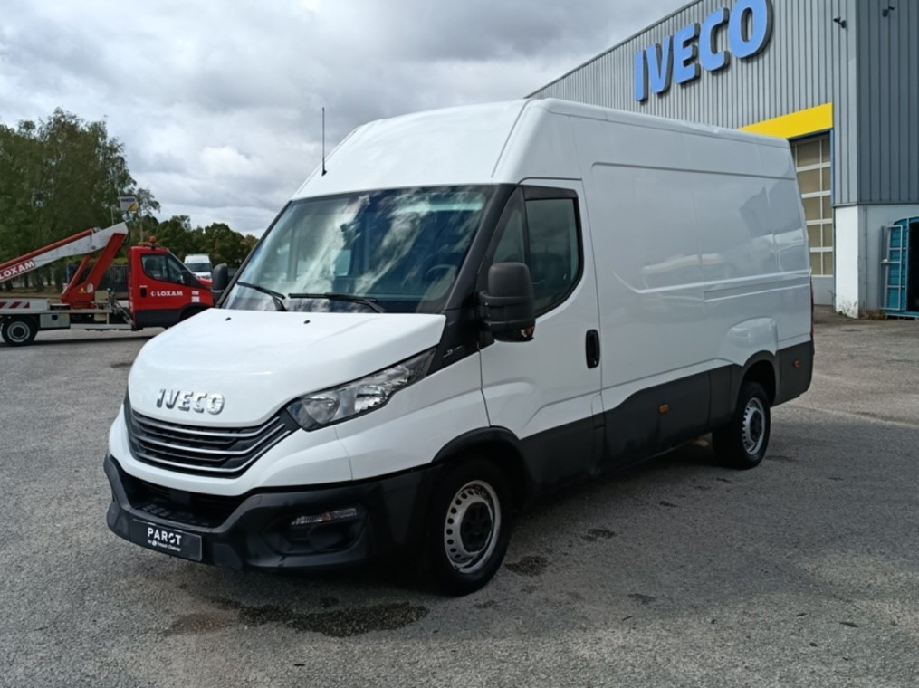 IVECO Daily 35S Fg 35S14 SV V12