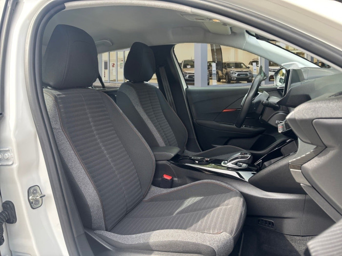 Peugeot 208 BUSINESS R ELECTRIQUE ELECTRIQUE 50 KWH 136 ACTIVE BUSINESS R