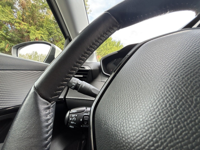 Peugeot 208 BUSINESS R ELECTRIQUE ELECTRIQUE 50 KWH 136 ACTIVE BUSINESS R