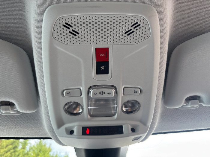 Peugeot 208 BUSINESS R ELECTRIQUE ELECTRIQUE 50 KWH 136 ACTIVE BUSINESS R