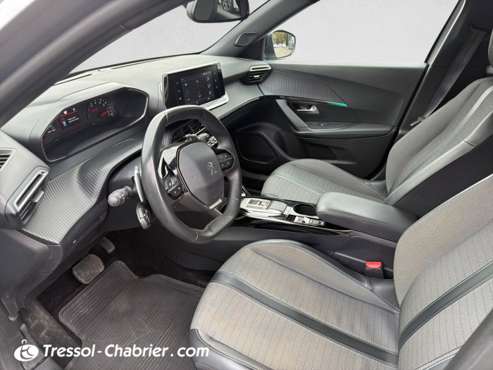Peugeot 2008 BlueHDi 130 S&S EAT8 Allure