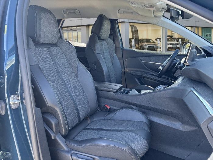 Peugeot 3008 Hybrid 225 e-EAT8 Allure Pack