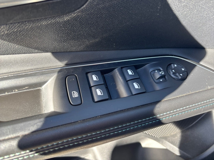 Peugeot 3008 Hybrid 225 e-EAT8 Allure Pack