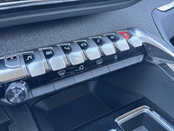 Peugeot 3008 Hybrid 225 e-EAT8 Allure Pack