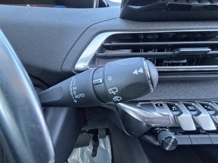 Peugeot 3008 Hybrid 225 e-EAT8 Allure Pack