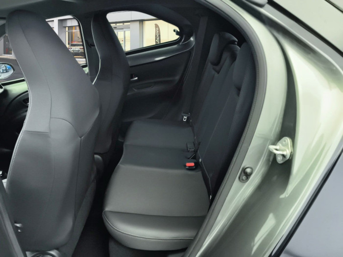 Toyota AYGO X MY23 1.0 VVT-i 72 S-CVT Air Collection