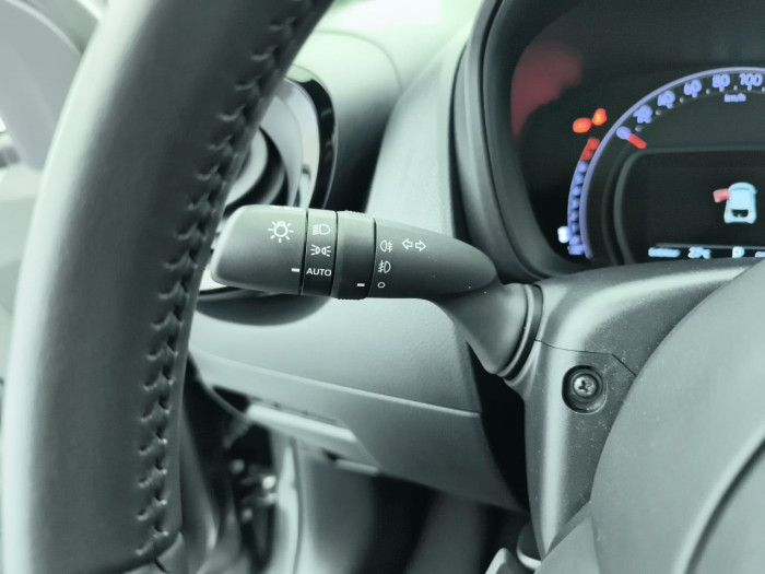 Toyota AYGO X MY23 1.0 VVT-i 72 S-CVT Air Collection