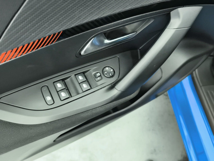 Peugeot 2008 PureTech 100 S&S BVM6 Allure
