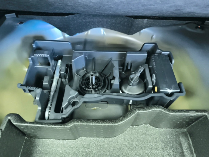 Peugeot 2008 PureTech 100 S&S BVM6 Allure