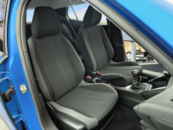 Peugeot 2008 PureTech 100 S&S BVM6 Allure