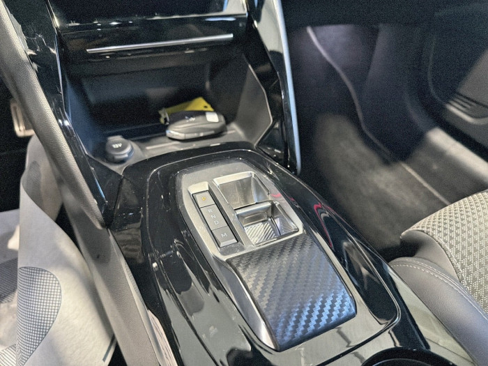 Peugeot 208 PureTech 130 S&S EAT8 GT Pack