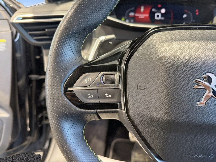 Peugeot 208 PureTech 130 S&S EAT8 GT Pack