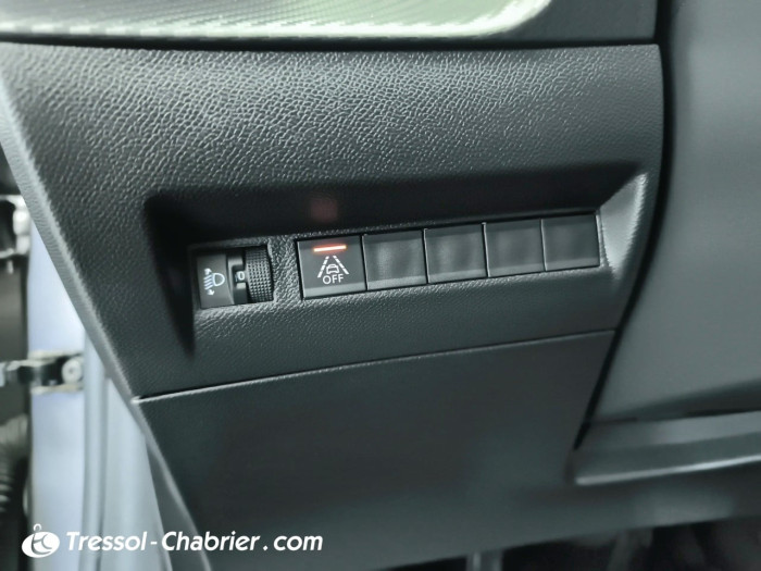 Peugeot 208 PureTech 75 S&S BVM5 Like