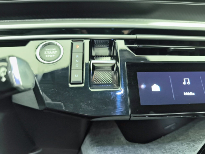 Peugeot 3008 Hybrid 136 e-DCS6 GT