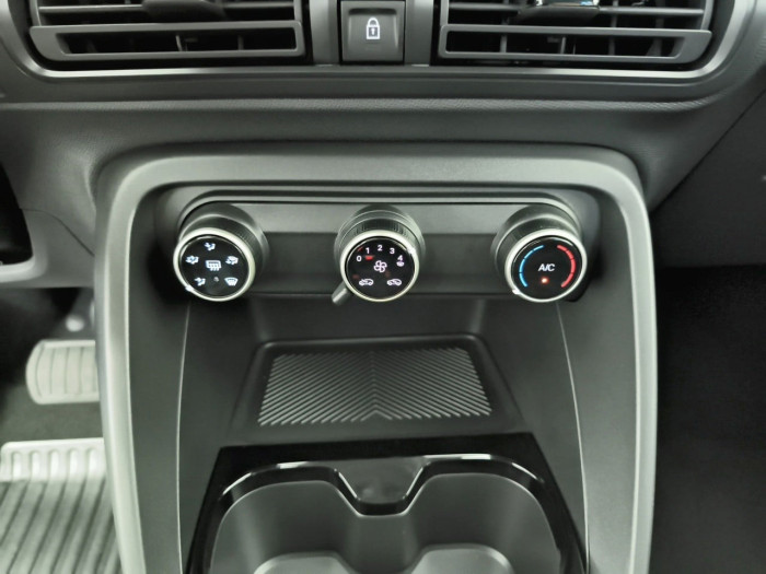 Citroën C3 Nouvelle Hybride 110 ch Automatique Plus