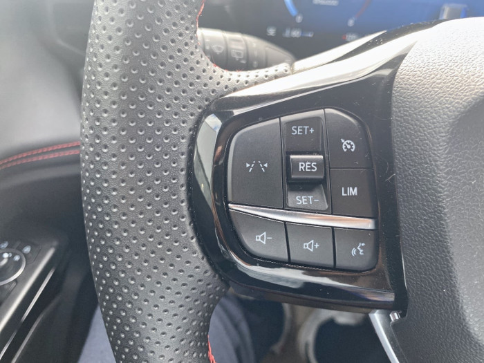Ford Puma 1.0 EcoBoost Hybrid 125ch ST-Line X S&S Powershift
