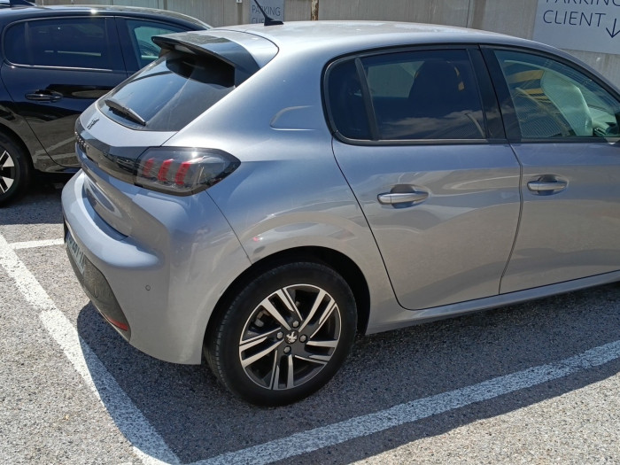 Peugeot 208 PureTech 100 S&S BVM6 Allure
