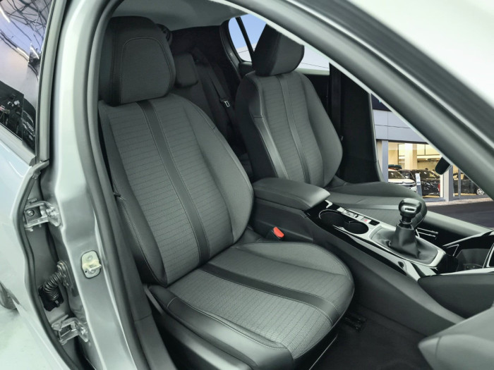 Peugeot 208 PureTech 100 S&S BVM6 Allure