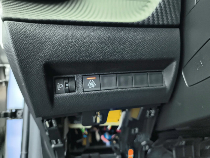 Peugeot 208 PureTech 100 S&S BVM6 Allure