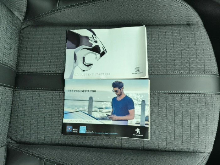 Peugeot 208 PureTech 100 S&S BVM6 Allure