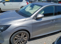Peugeot 208 PureTech 100 S&S BVM6 Allure